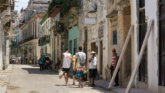 1757780431-crisis-electrica-golpea-habana-cuatro-seis-bloques-apagon.jpg
