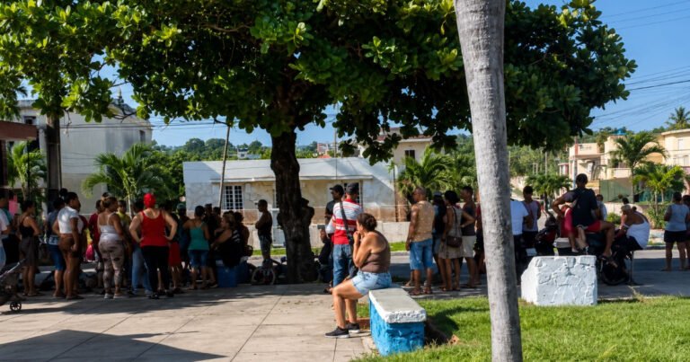 Vecinos del Cerro denuncian foco de contaminación junto a cisterna de agua potable