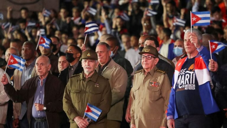 El castrismo rompe con 60 años de modelo económico soviético en Cuba para sobrevivir a las presiones de Trump