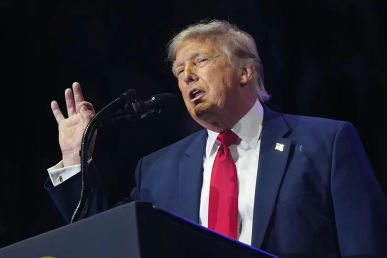 Trump endurece la presión sobre Cuba desde Dakota del Norte