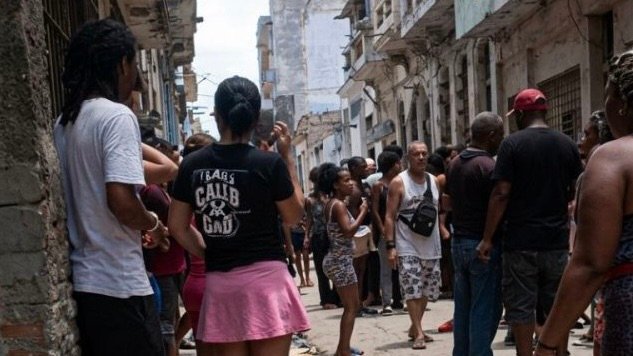 Protesta a plena luz del día sacude Centro Habana